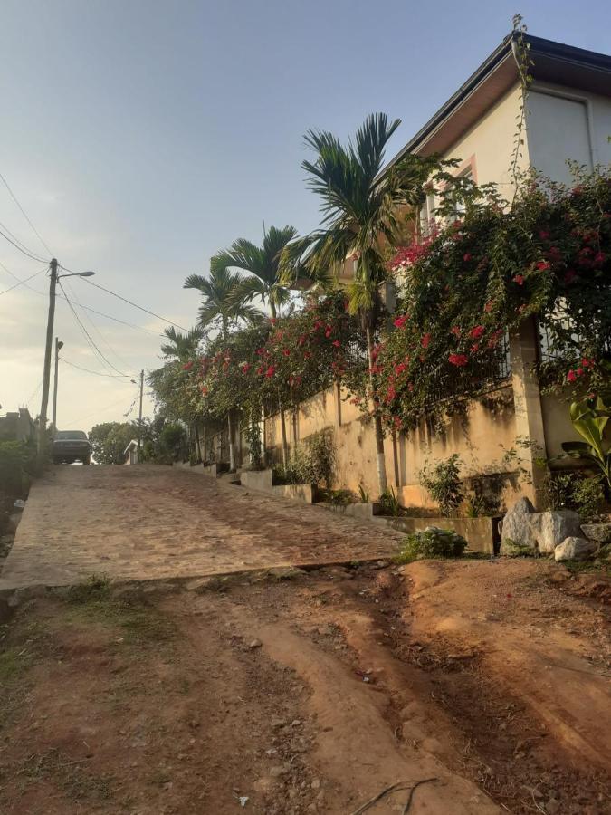 Residence Jardin Tropical Yaoundé Exterior foto