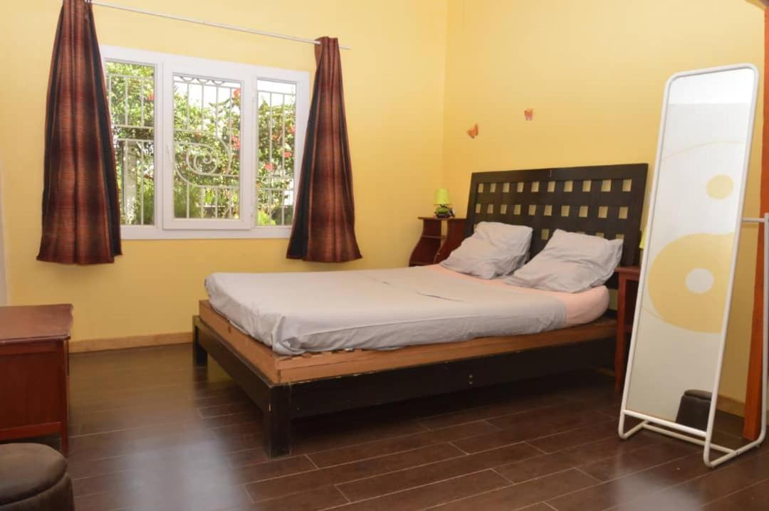 Residence Jardin Tropical Yaoundé Exterior foto